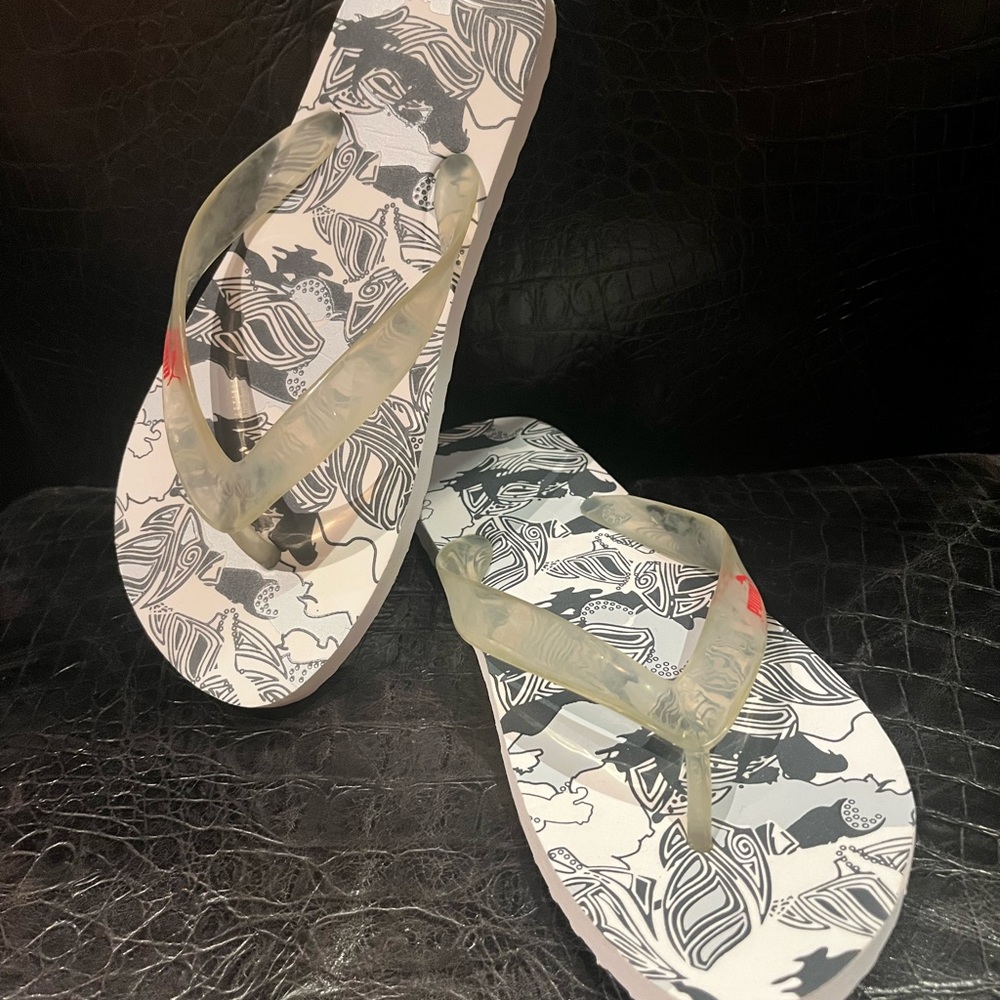 NEW Puma flip flop women’s